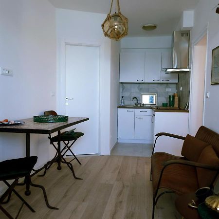 Seaview Apartment Tribalj Екстериор снимка